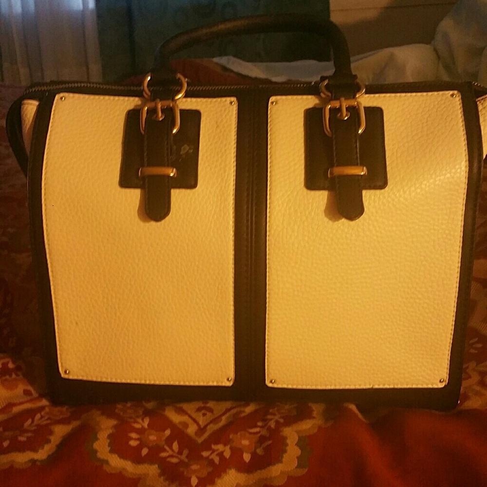 💥💥PRICE DROP💥💥Hand Bag from "Aldo"